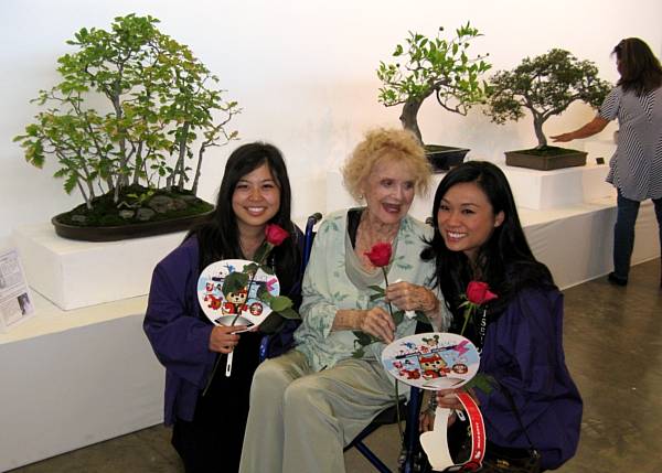 Gloria with fans